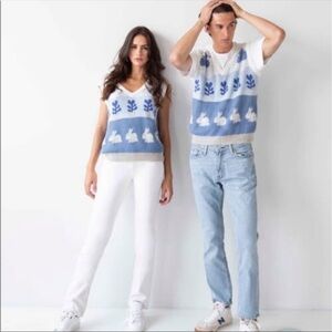 Lincorne Sans Corne blue Hayden women’s sweater vest with rabbit print